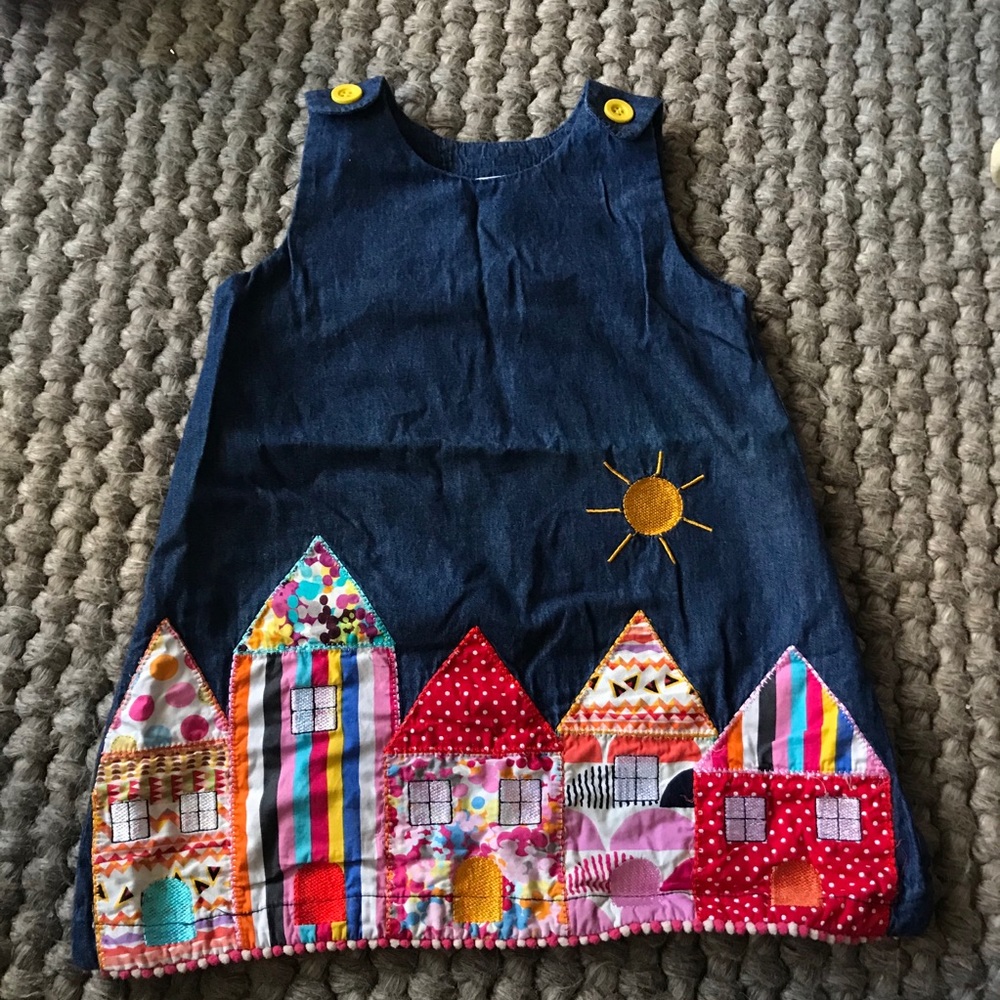 🔥3/$20🔥Denim Aplique Embroidered Dress Town City